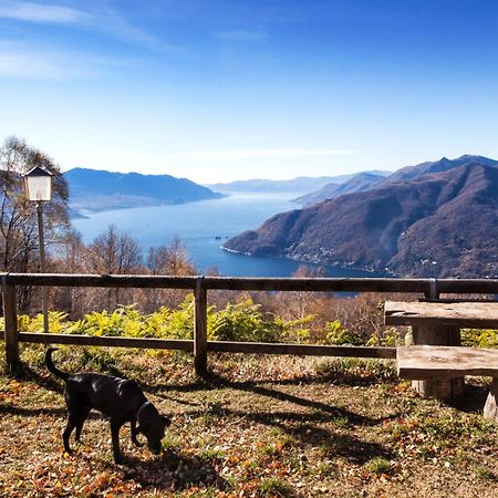 Casa Del Borgo "Aria & Acqua" Sul Lago Maggiore Maccagno Екстериор снимка