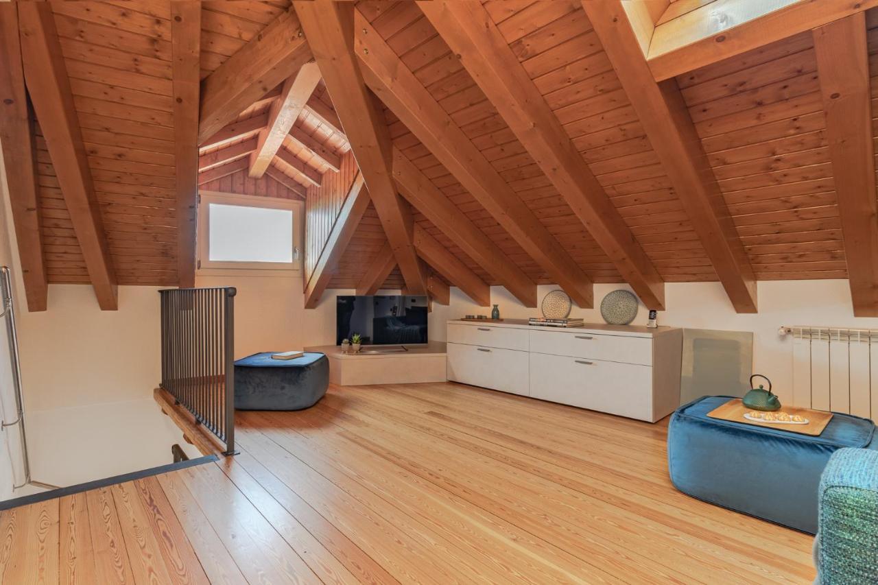 Casa Del Borgo "Aria & Acqua" Sul Lago Maggiore Maccagno Екстериор снимка