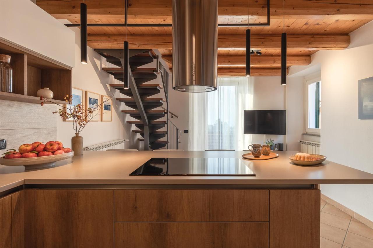 Casa Del Borgo "Aria & Acqua" Sul Lago Maggiore Maccagno Екстериор снимка
