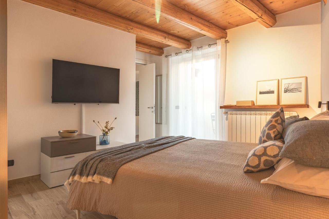 Casa Del Borgo "Aria & Acqua" Sul Lago Maggiore Maccagno Екстериор снимка
