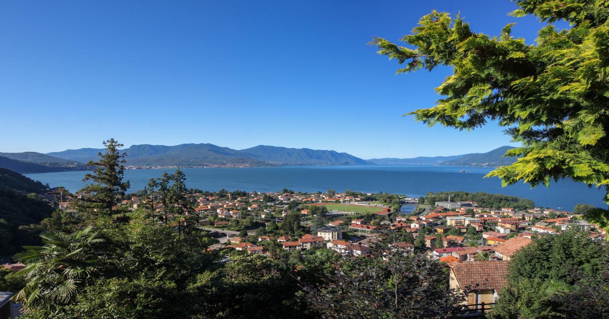 Casa Del Borgo "Aria & Acqua" Sul Lago Maggiore Maccagno Екстериор снимка