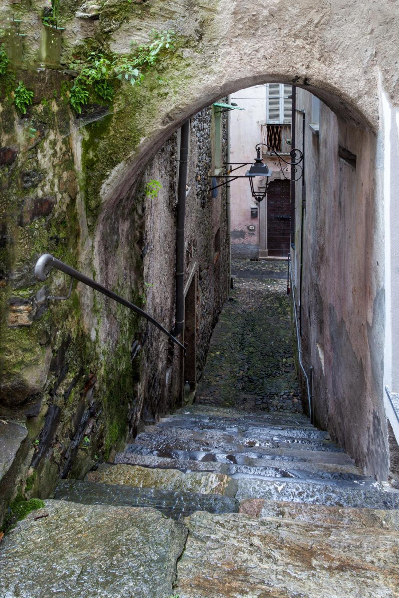 Casa Del Borgo "Aria & Acqua" Sul Lago Maggiore Maccagno Екстериор снимка