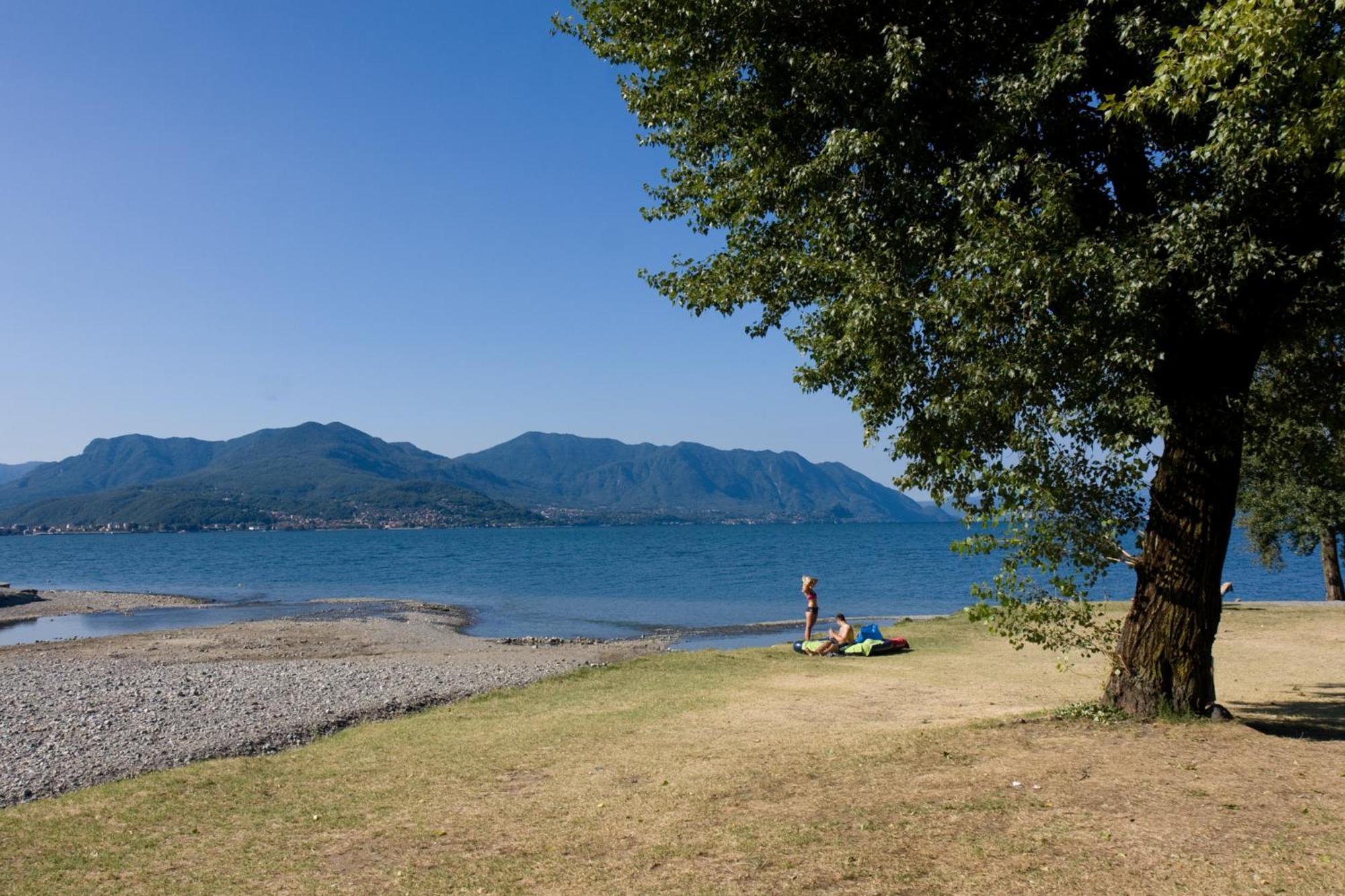 Casa Del Borgo "Aria & Acqua" Sul Lago Maggiore Maccagno Екстериор снимка