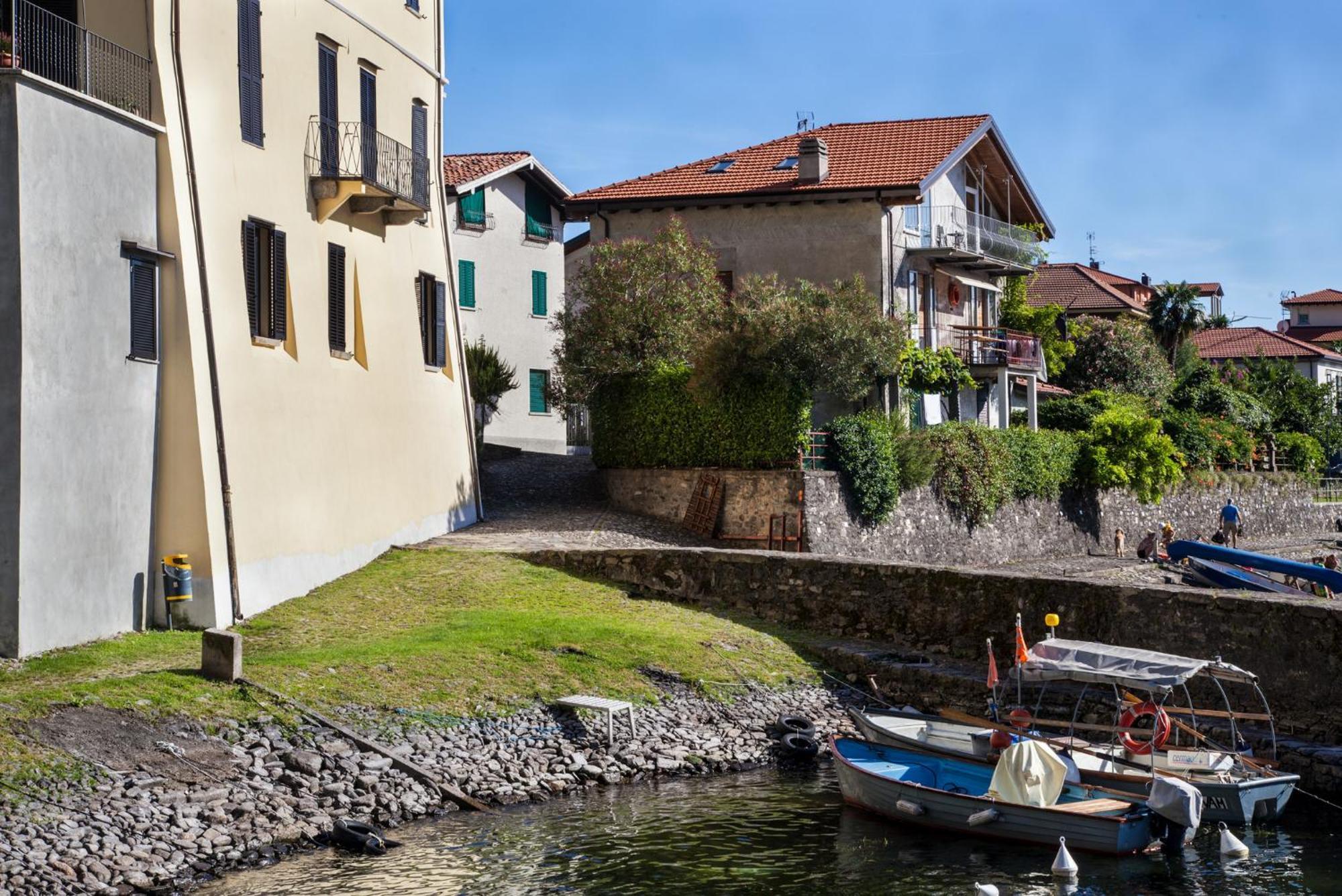 Casa Del Borgo "Aria & Acqua" Sul Lago Maggiore Maccagno Екстериор снимка