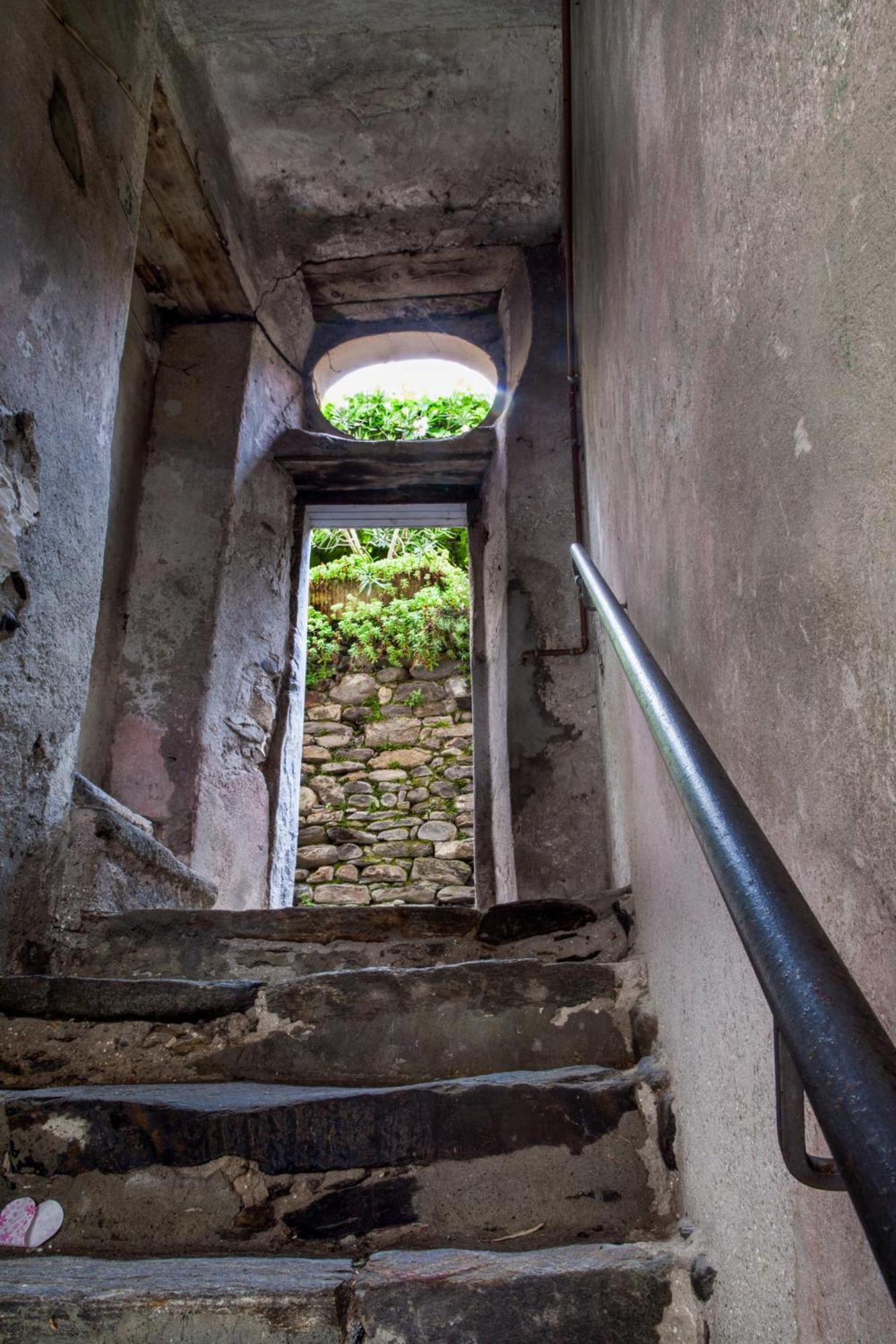 Casa Del Borgo "Aria & Acqua" Sul Lago Maggiore Maccagno Екстериор снимка