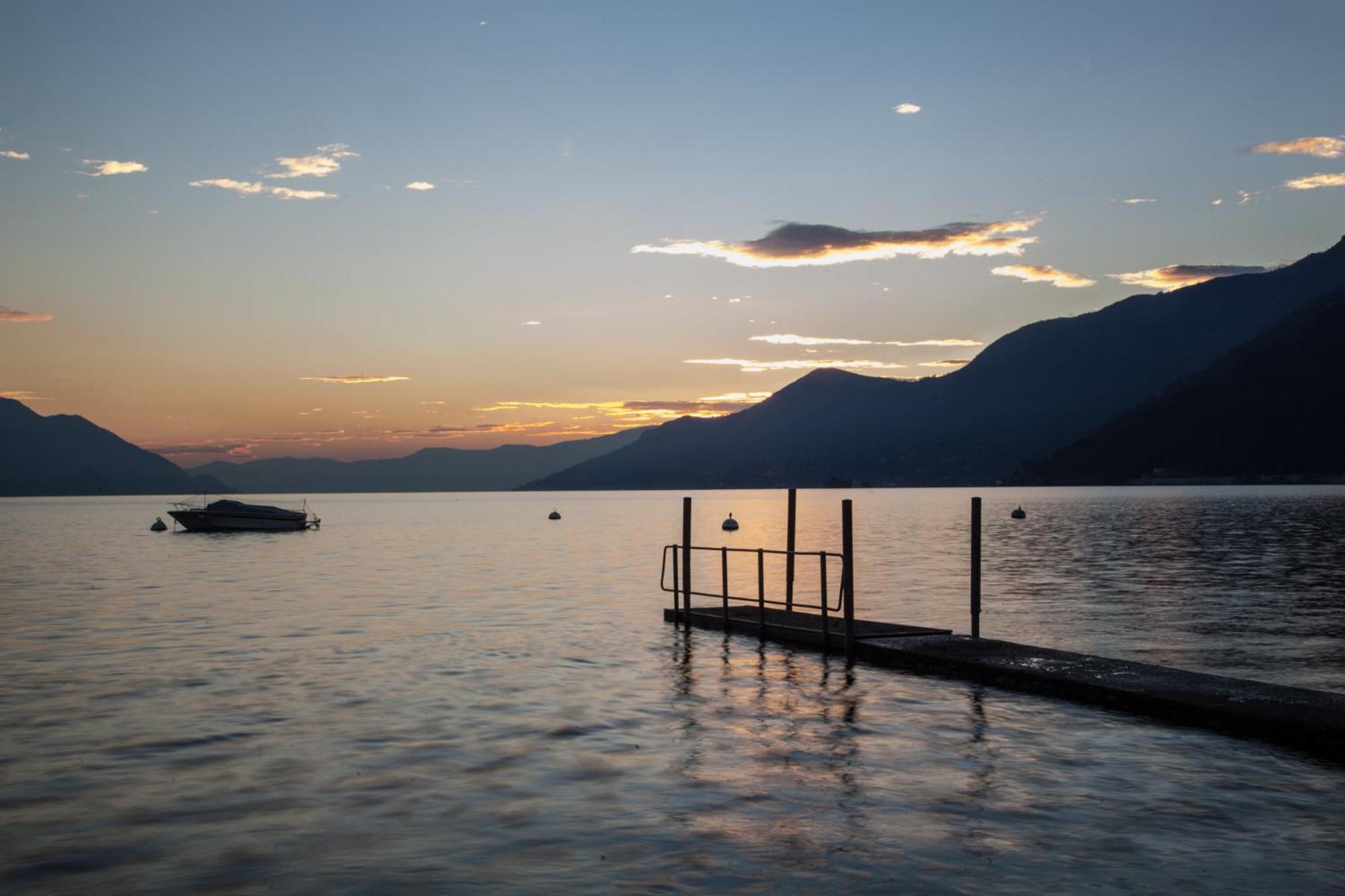 Casa Del Borgo "Aria & Acqua" Sul Lago Maggiore Maccagno Екстериор снимка